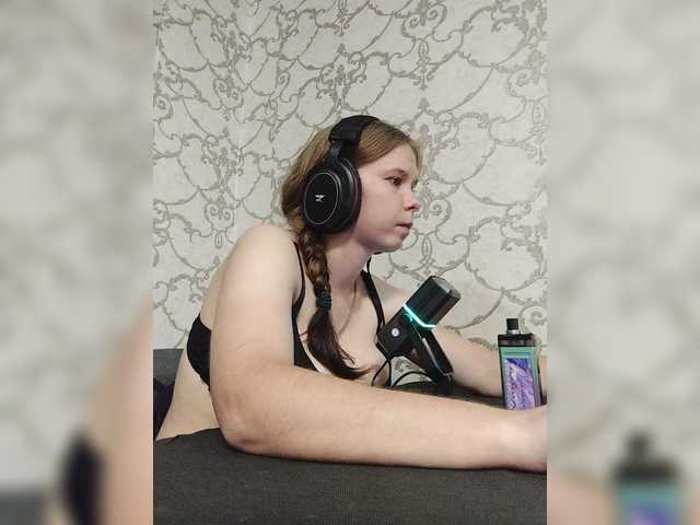 Kisa-malaya live cam on BongaCams