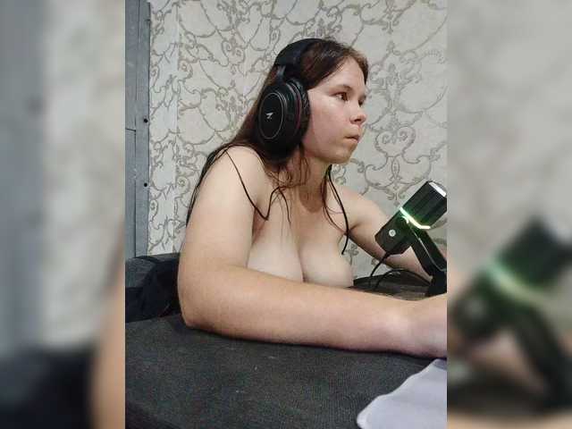 Kisa-malaya live cam on BongaCams