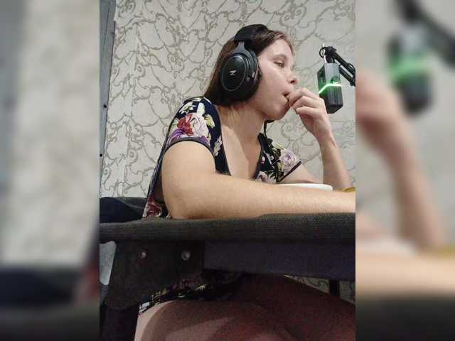 Kisa-malaya live cam on BongaCams