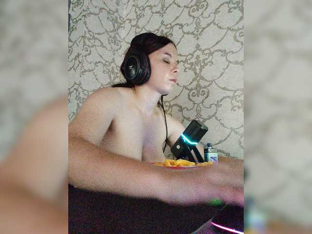 Kisa-malaya live cam on BongaCams