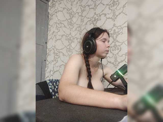 Kisa-malaya live cam on BongaCams