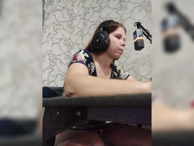 Kisa-malaya live cam on BongaCams