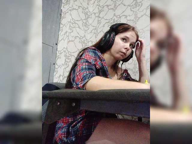 Kisa-malaya live cam on BongaCams