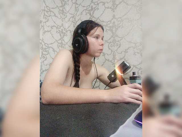 Kisa-malaya live cam on BongaCams