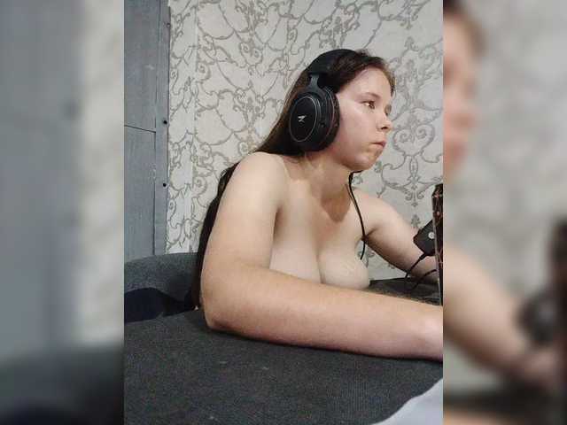 Kisa-malaya live cam on BongaCams