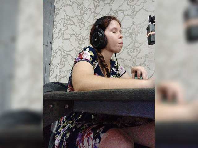 Kisa-malaya live cam on BongaCams