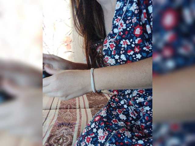 Kisa-malaya live cam on BongaCams