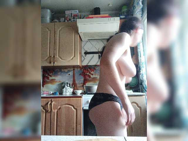 Kisa-malaya live cam on BongaCams