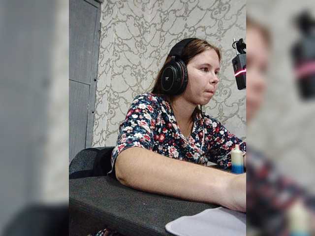 Kisa-malaya live cam on BongaCams