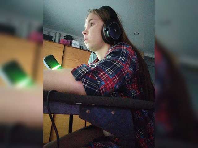 Kisa-malaya live cam on BongaCams