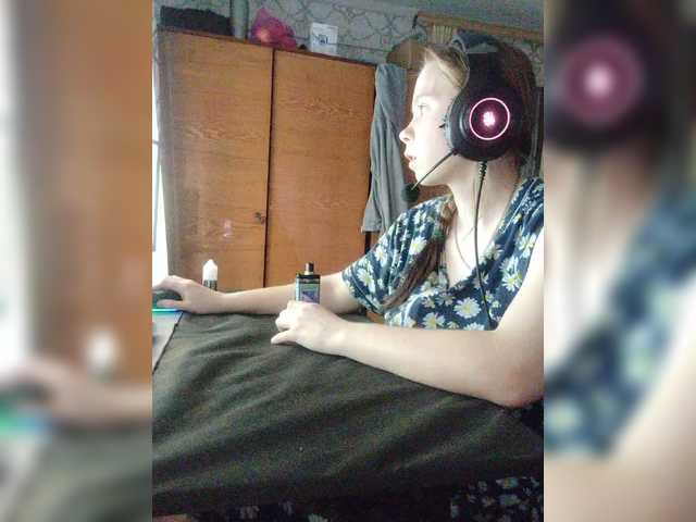 Kisa-malaya's BongaCams show and profile