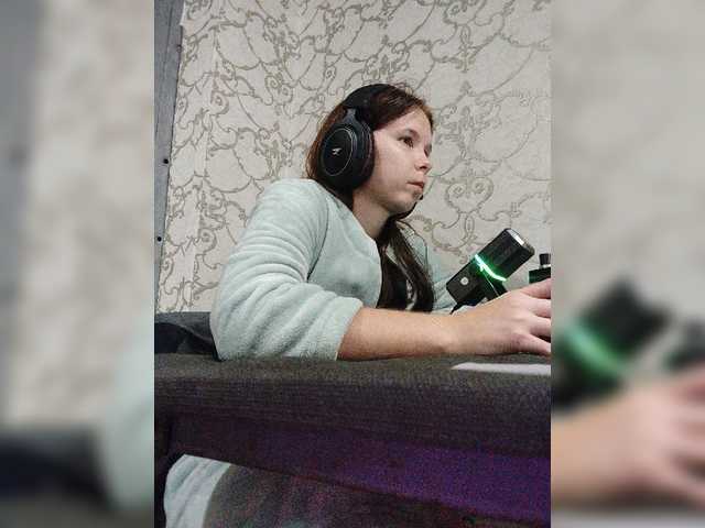 Kisa-malaya live cam on BongaCams