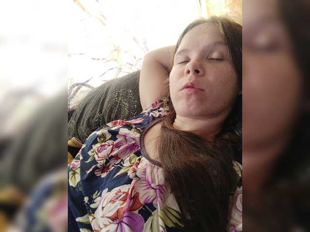 Kisa-malaya live cam on BongaCams