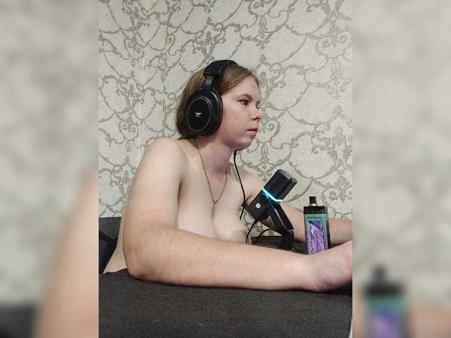 Kisa-malaya live cam on BongaCams