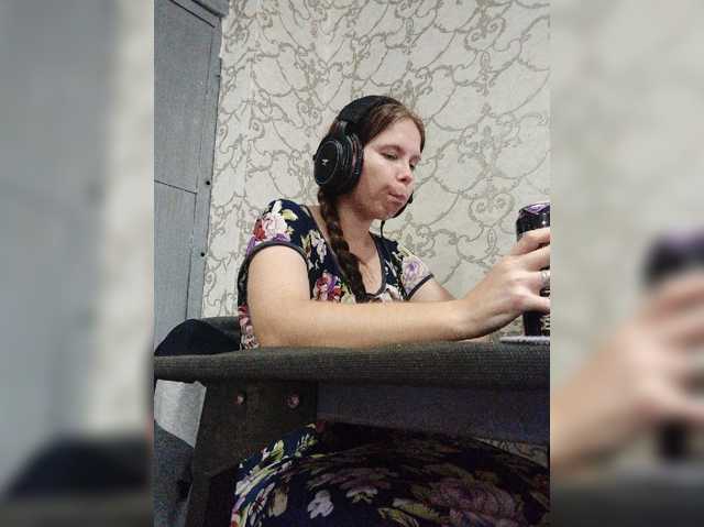 Kisa-malaya live cam on BongaCams