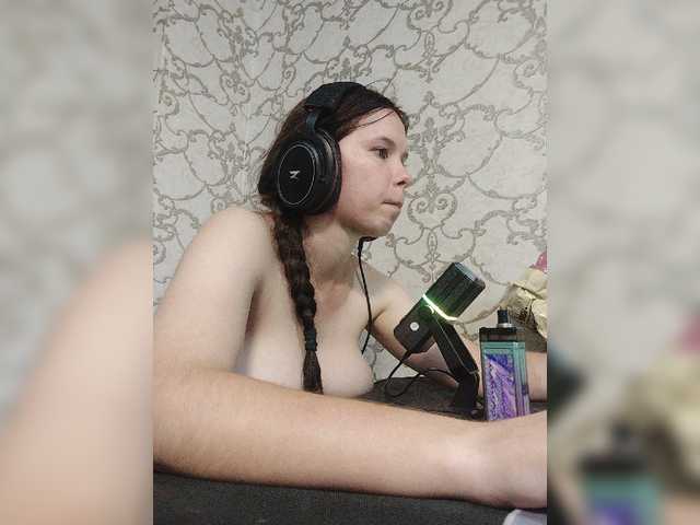 Kisa-malaya live cam on BongaCams