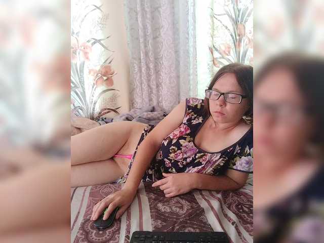 Kisa-malaya live cam on BongaCams