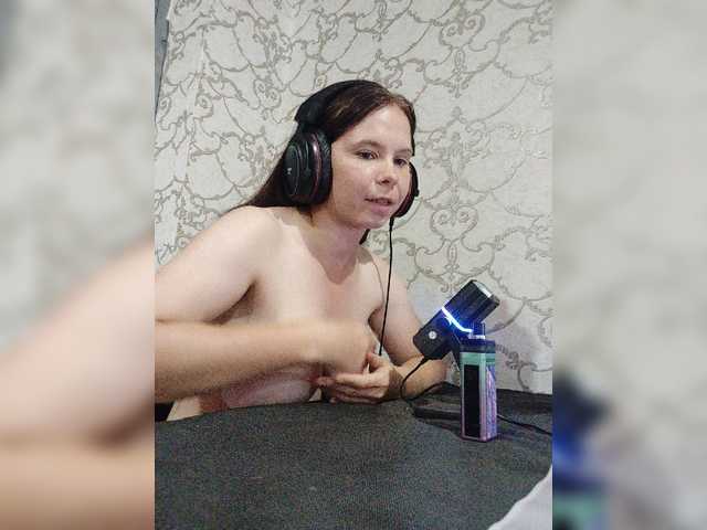 Kisa-malaya live cam on BongaCams