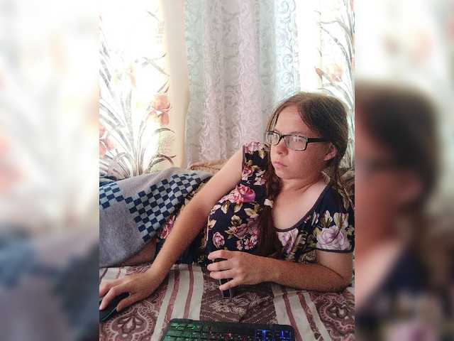 Kisa-malaya live cam on BongaCams