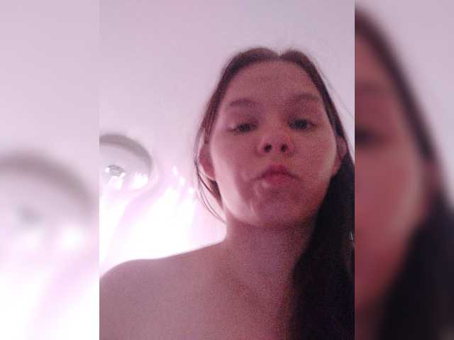 Kisa-malaya live cam on BongaCams