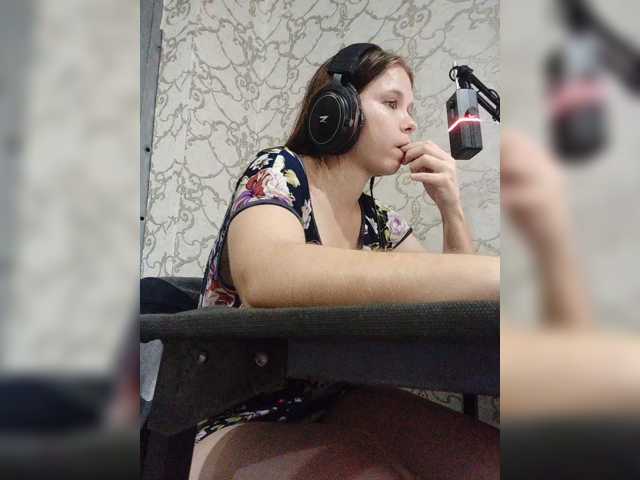 Kisa-malaya live cam on BongaCams