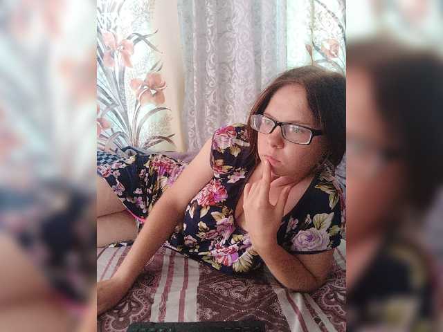 Kisa-malaya live cam on BongaCams