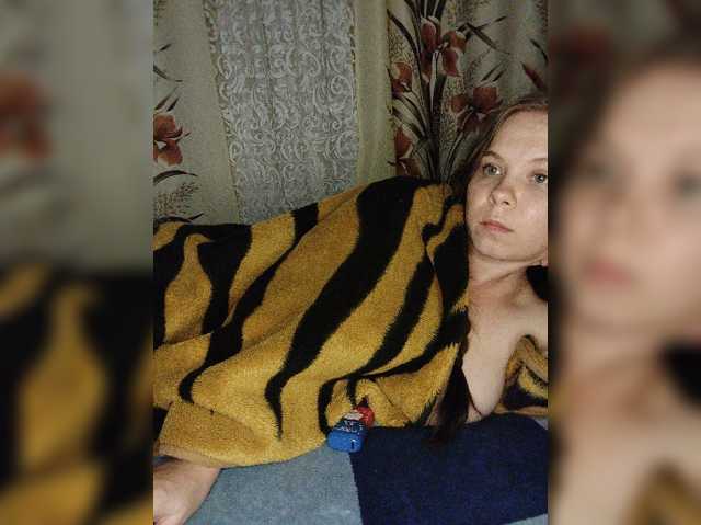 Kisa-malaya live cam on BongaCams