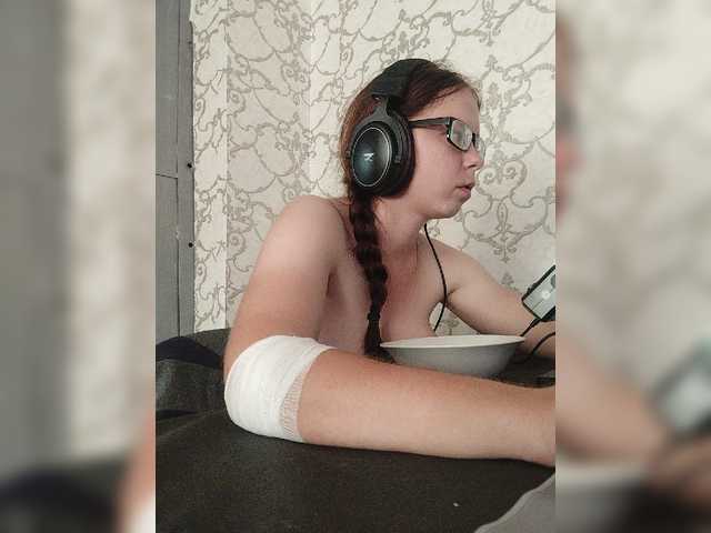 Kisa-malaya live cam on BongaCams