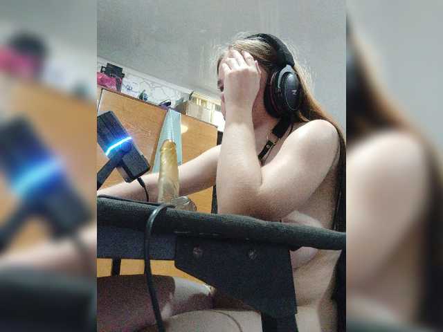 Kisa-malaya live cam on BongaCams