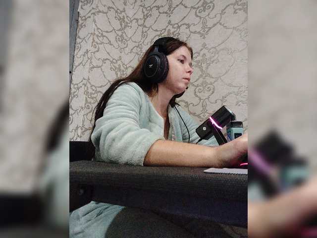 Kisa-malaya live cam on BongaCams