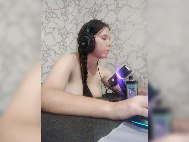 Kisa-malaya live cam on BongaCams