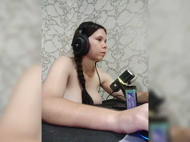 Kisa-malaya live cam on BongaCams