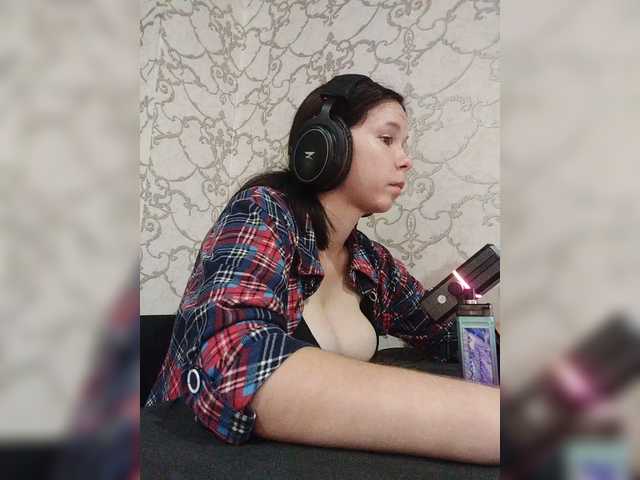 Kisa-malaya live cam on BongaCams