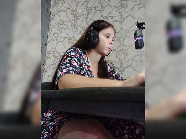 Kisa-malaya live cam on BongaCams