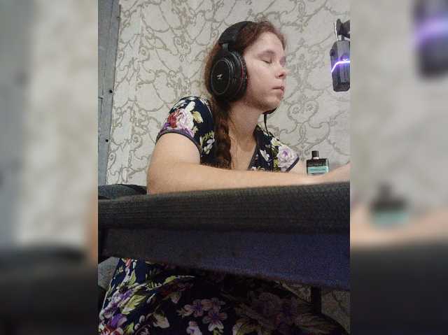 Kisa-malaya live cam on BongaCams