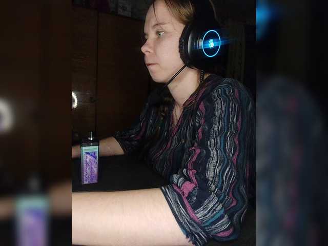 Kisa-malaya's BongaCams show and profile