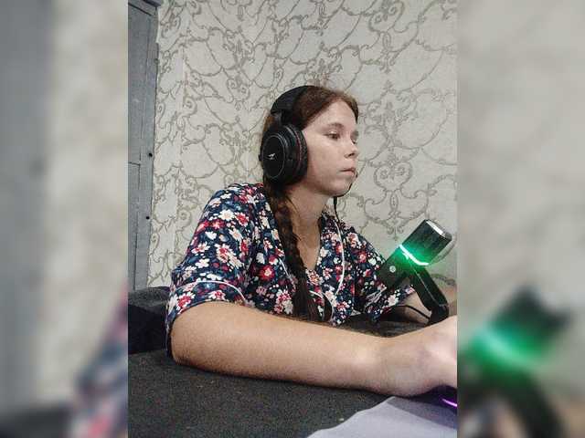 Kisa-malaya live cam on BongaCams