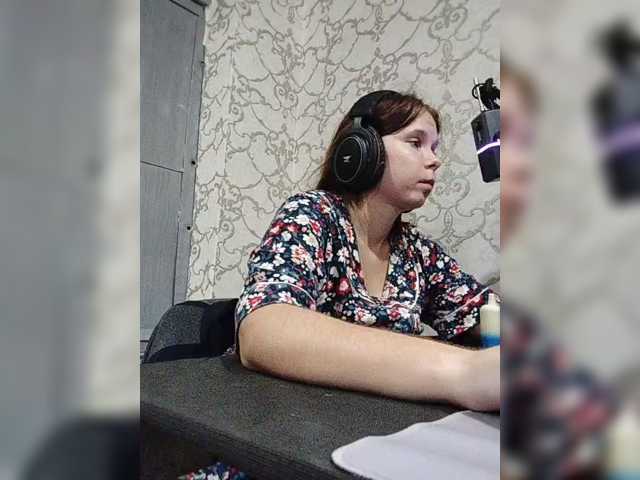 Kisa-malaya live cam on BongaCams
