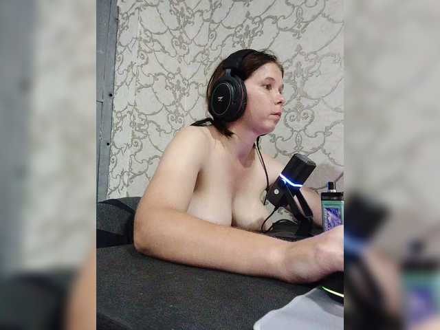 Kisa-malaya live cam on BongaCams
