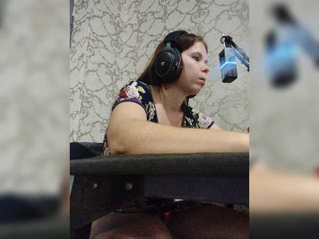 Kisa-malaya live cam on BongaCams