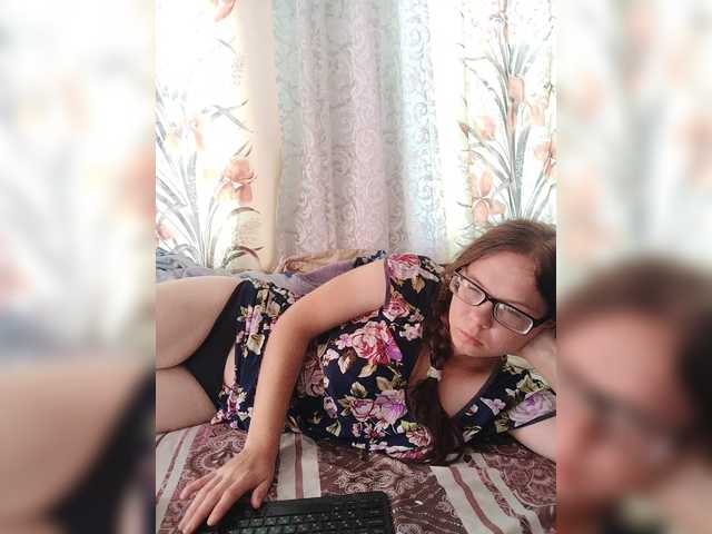 Kisa-malaya live cam on BongaCams