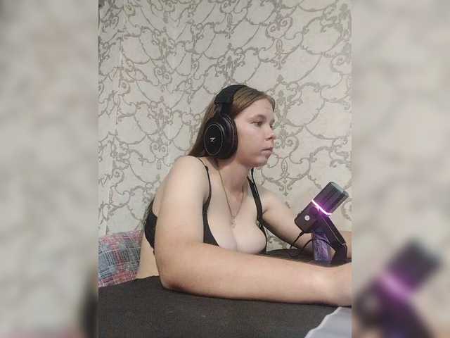 Kisa-malaya live cam on BongaCams