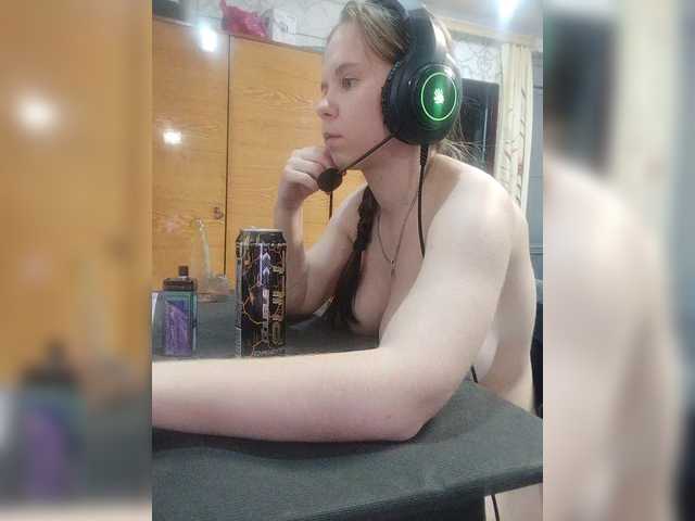 Kisa-malaya's BongaCams show and profile