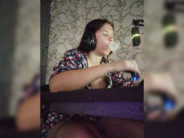 Kisa-malaya live cam on BongaCams
