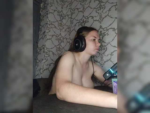 Kisa-malaya live cam on BongaCams