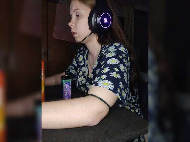 Kisa-malaya's BongaCams show and profile