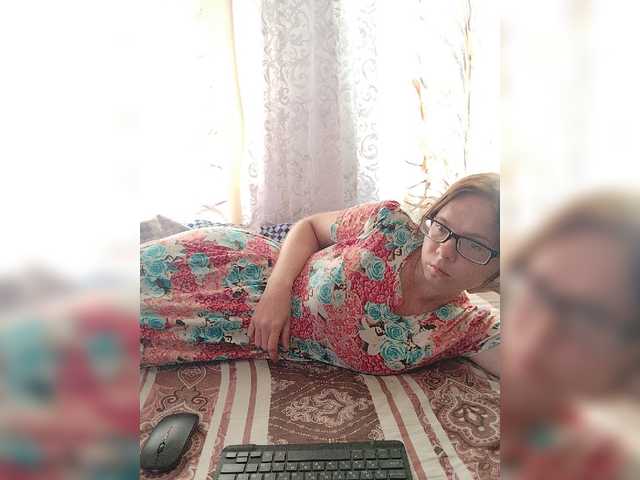 Kisa-malaya live cam on BongaCams