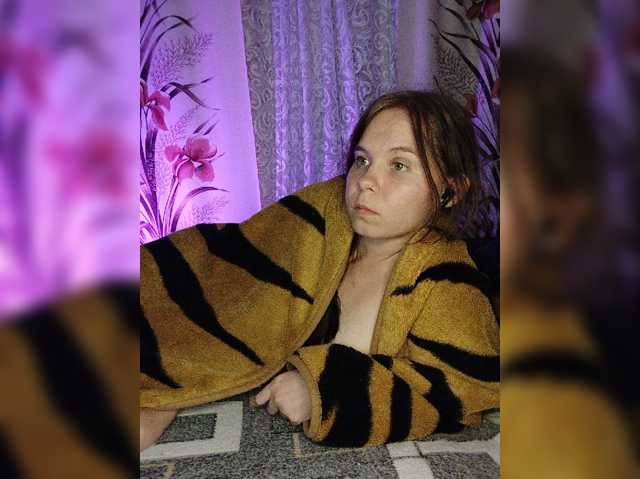 Kisa-malaya live cam on BongaCams