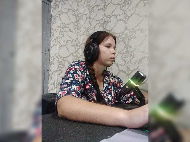 Kisa-malaya live cam on BongaCams