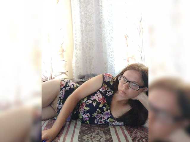 Kisa-malaya live cam on BongaCams